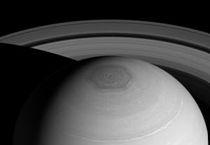 Hexagon on Saturn